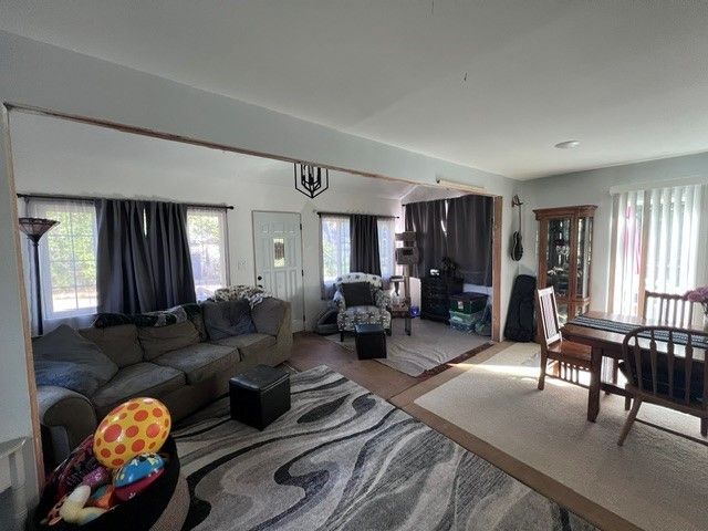 1701 W Low Avenue, Mchenry, IL 60050