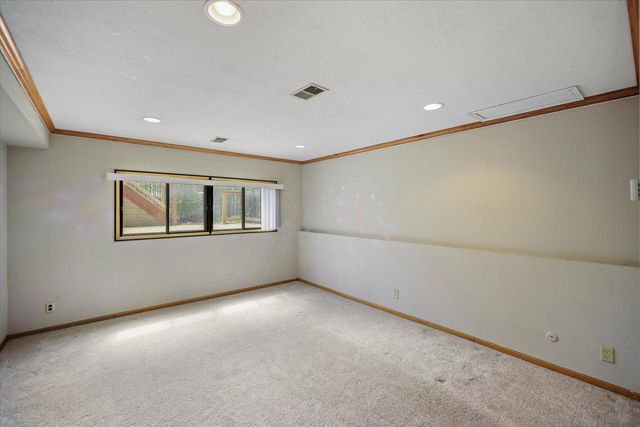 7916 Hallmark Way, Apple Valley, MN 55124