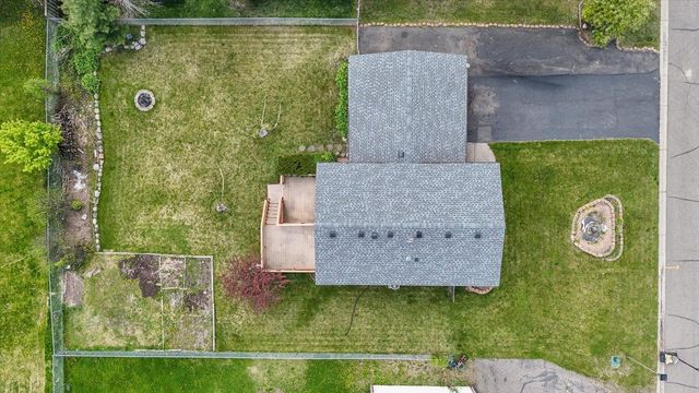 7916 Hallmark Way, Apple Valley, MN 55124