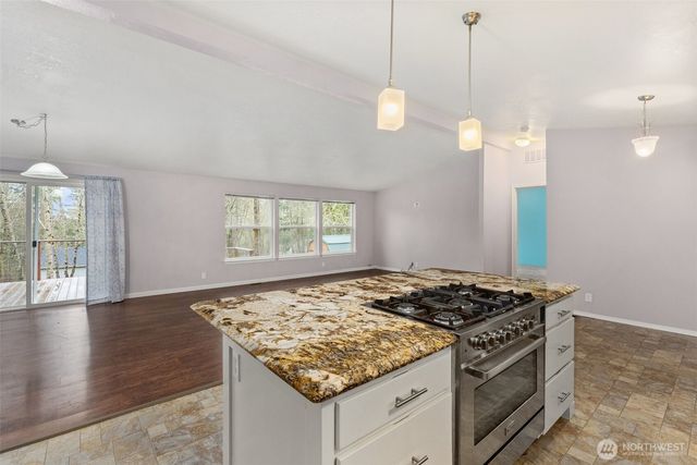 126 Burchett Road, Onalaska, WA 98570