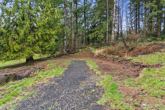 126 Burchett Road, Onalaska, WA 98570