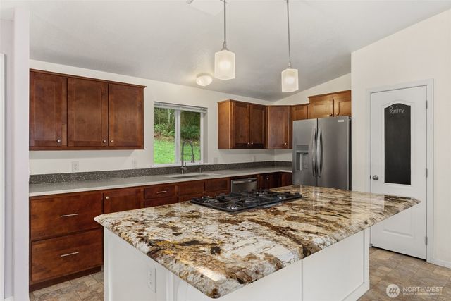 126 Burchett Road, Onalaska, WA 98570