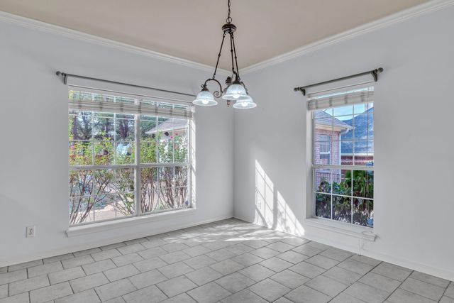 105 Willow Brook Dr, White Oak, TX 75693