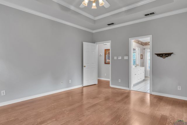 105 Willow Brook Dr, White Oak, TX 75693