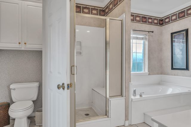 105 Willow Brook Dr, White Oak, TX 75693