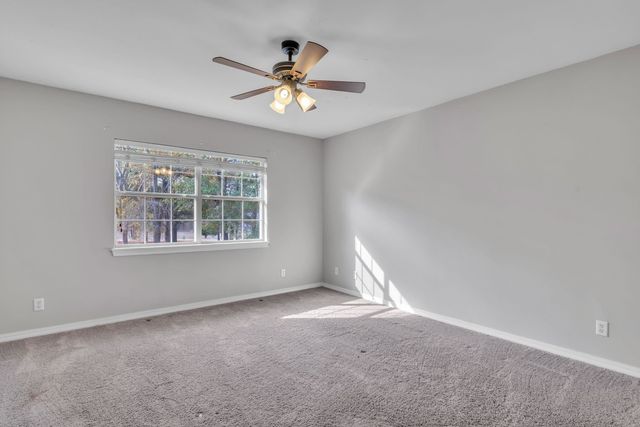 105 Willow Brook Dr, White Oak, TX 75693