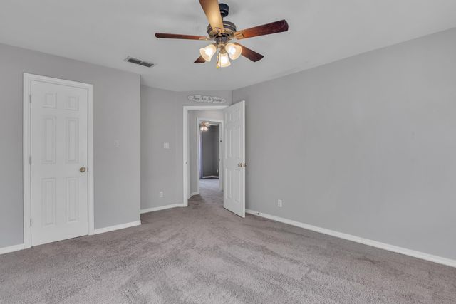 105 Willow Brook Dr, White Oak, TX 75693