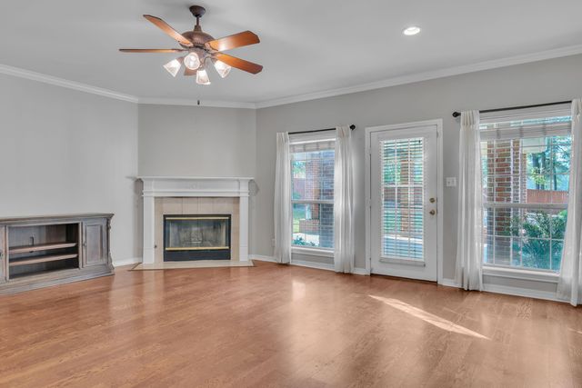 105 Willow Brook Dr, White Oak, TX 75693