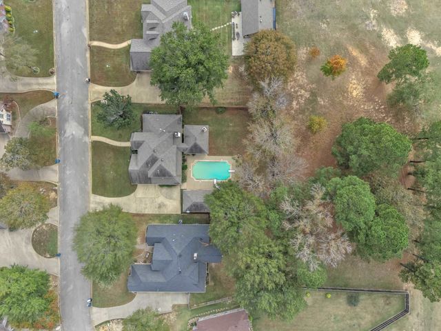 105 Willow Brook Dr, White Oak, TX 75693