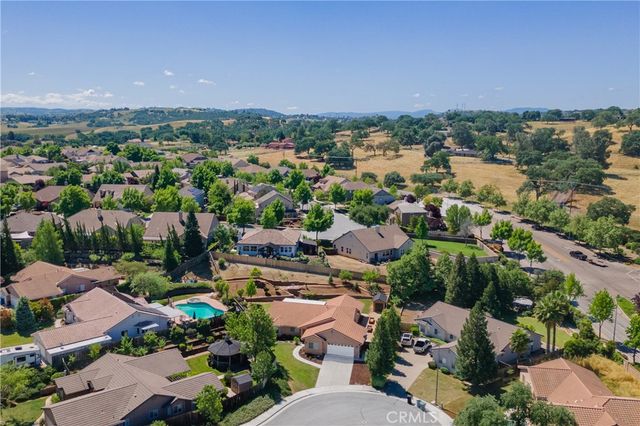 192 Cardinal Way, Paso Robles, CA 93446