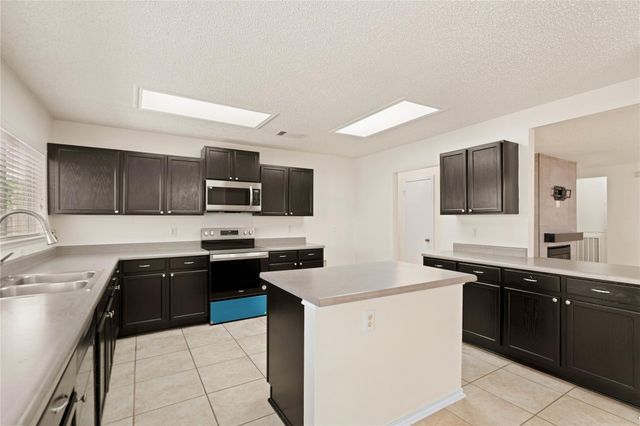 809 Betterman DR, Pflugerville, TX 78660