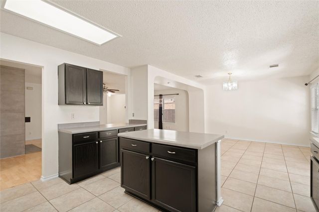 809 Betterman DR, Pflugerville, TX 78660