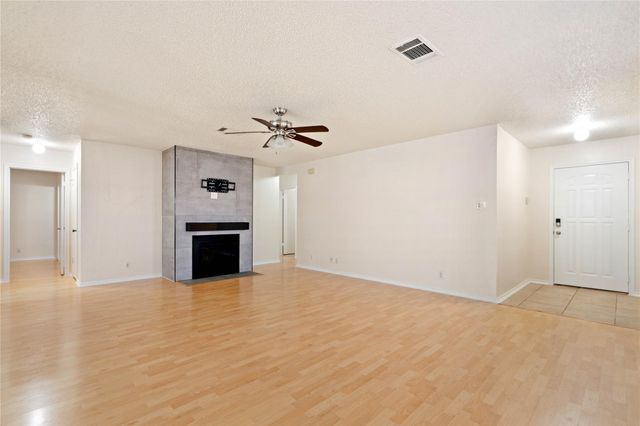 809 Betterman DR, Pflugerville, TX 78660