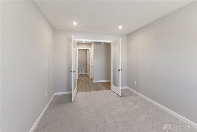 524 Iris Drive, Yellow Springs Vlg, OH 45387