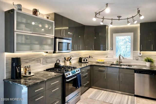 6 Emily Drive, Old Bridge, NJ 08857