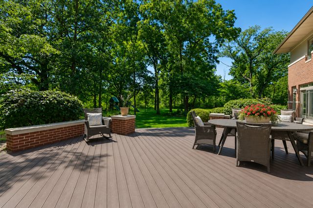 200 Glenwood Road, Lake Forest, IL 60045
