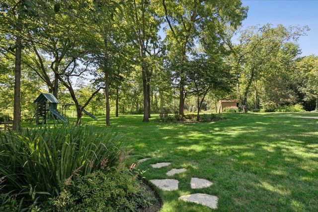 200 Glenwood Road, Lake Forest, IL 60045