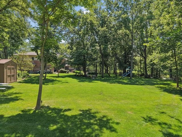 200 Glenwood Road, Lake Forest, IL 60045
