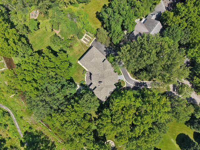 200 Glenwood Road, Lake Forest, IL 60045