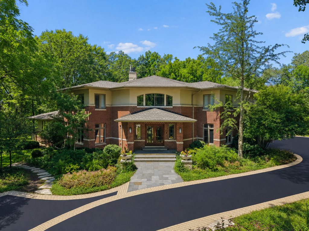 200 Glenwood Road, Lake Forest, IL 60045