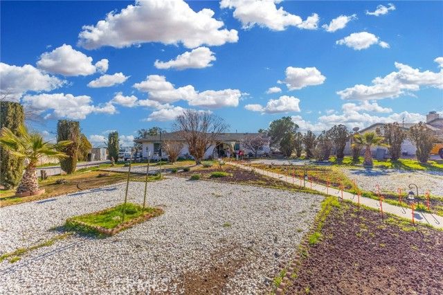 11497 2nd Avenue, Hesperia, CA 92345