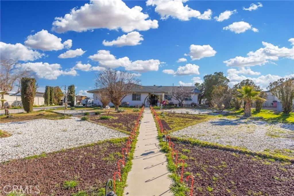 11497 2nd Avenue, Hesperia, CA 92345
