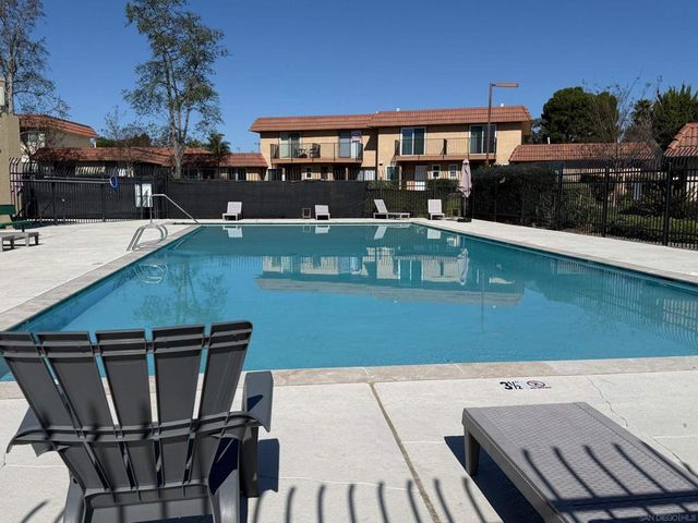 1687 Rue De Valle, San Marcos, CA 92078