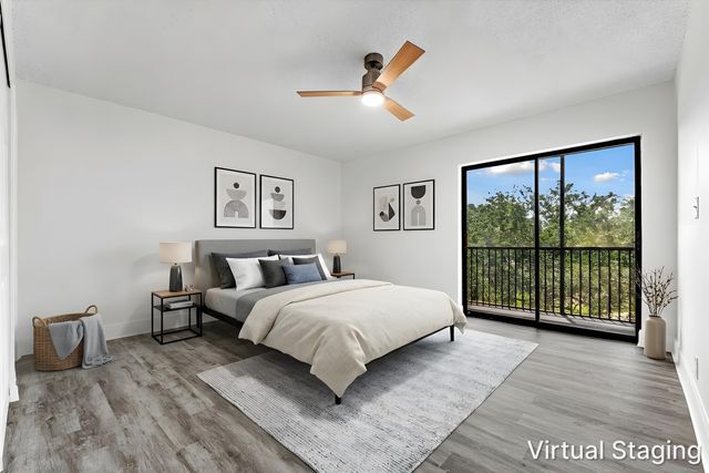 200 W Jacaranda Country Club Drive 3c, Plantation, FL 33324