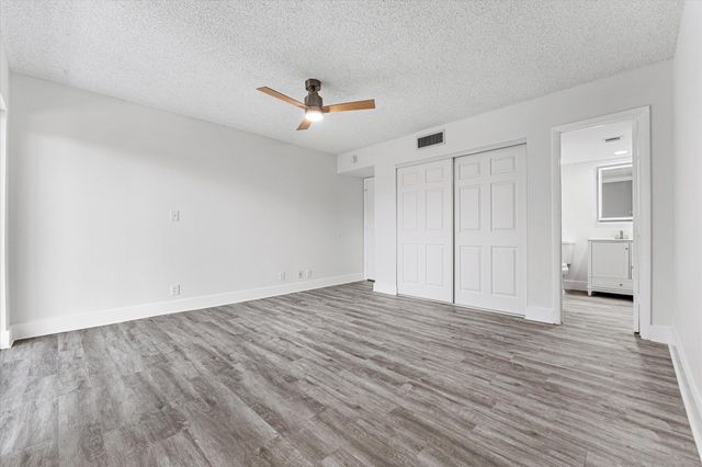 200 W Jacaranda Country Club Drive 3c, Plantation, FL 33324