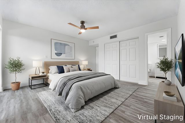 200 W Jacaranda Country Club Drive 3c, Plantation, FL 33324