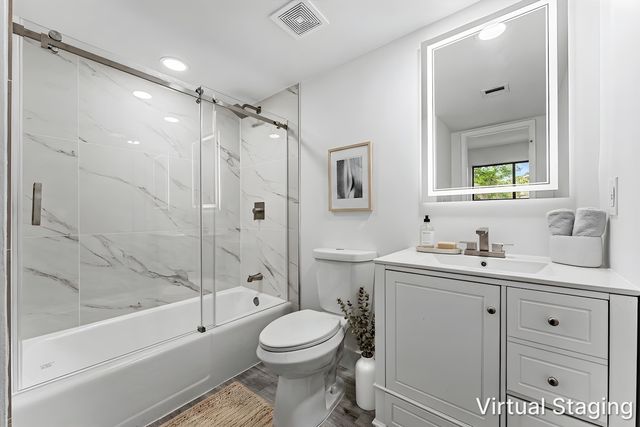 200 W Jacaranda Country Club Drive 3c, Plantation, FL 33324
