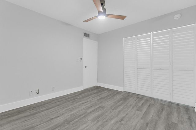 200 W Jacaranda Country Club Drive 3c, Plantation, FL 33324