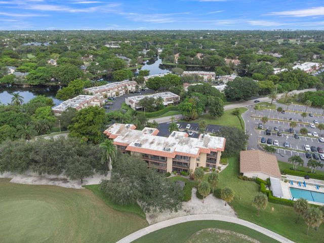 200 W Jacaranda Country Club Drive 3c, Plantation, FL 33324