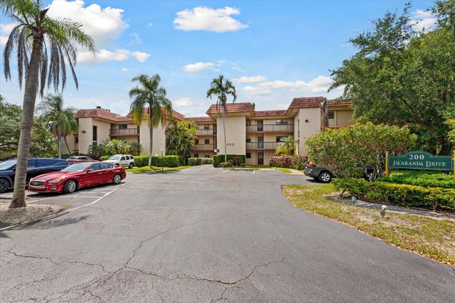200 W Jacaranda Country Club Drive 3c, Plantation, FL 33324