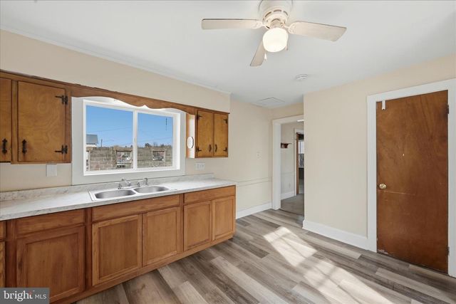 24749 OLD VALLEY PIKE, Maurertown, VA 22644