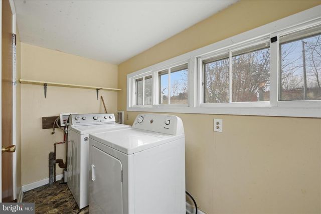 24749 OLD VALLEY PIKE, Maurertown, VA 22644