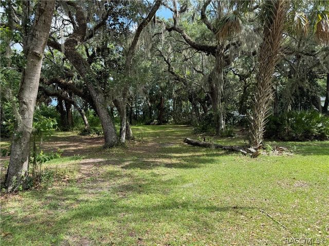 5191 E Parsons Point Road, Hernando, FL 34442