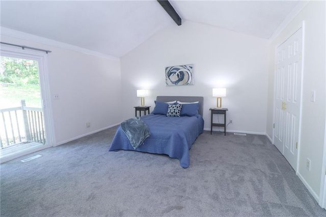 16015 Meadow Lane, Stilwell, KS 66085