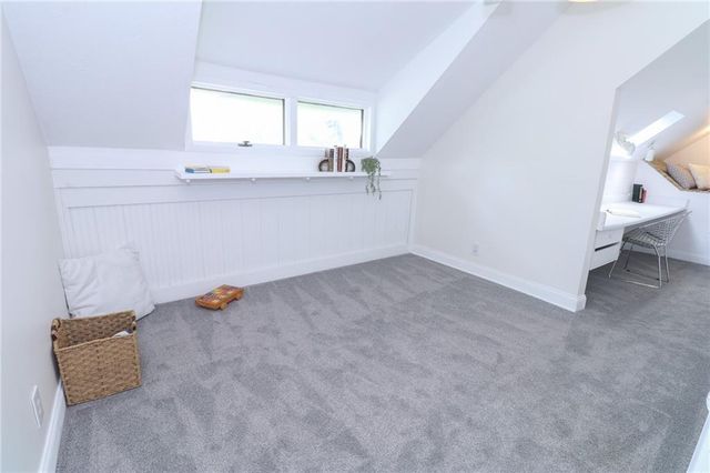 16015 Meadow Lane, Stilwell, KS 66085