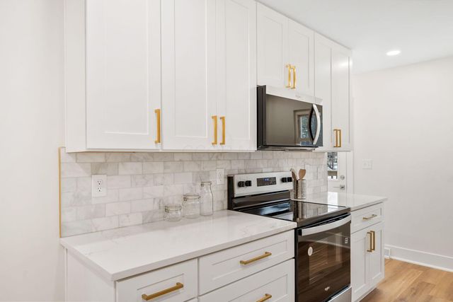 4648 E Johnstown Road, Columbus, OH 43230