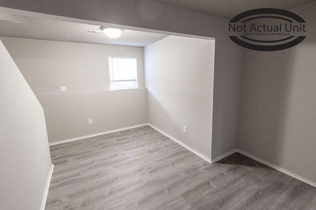 203 WHEATON CT, Columbia, MO 65203