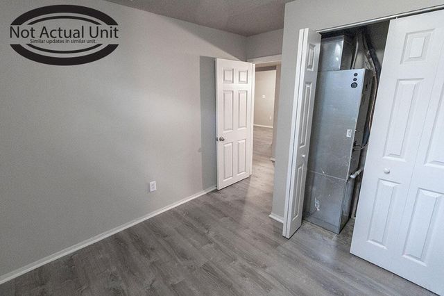 203 WHEATON CT, Columbia, MO 65203