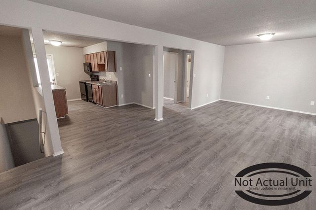 203 WHEATON CT, Columbia, MO 65203