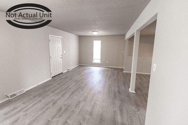 203 WHEATON CT, Columbia, MO 65203