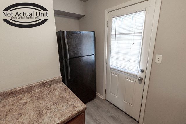 203 WHEATON CT, Columbia, MO 65203