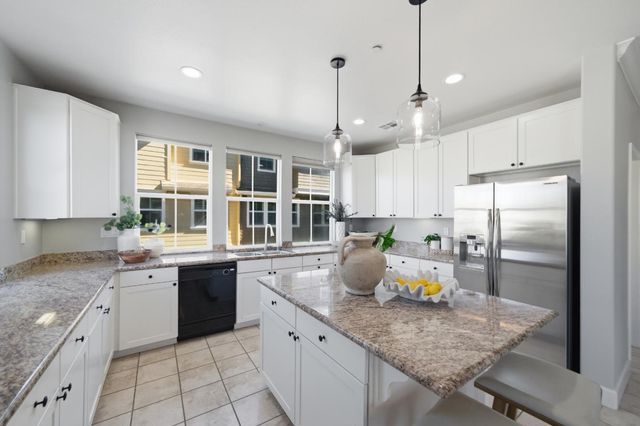 37 Bremerton Circle, Redwood City, CA 94065