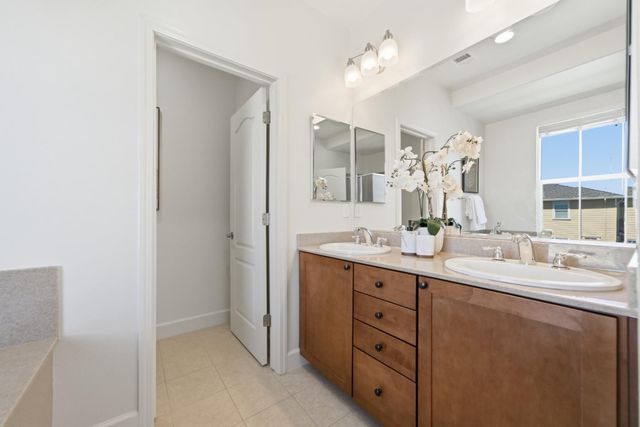 37 Bremerton Circle, Redwood City, CA 94065
