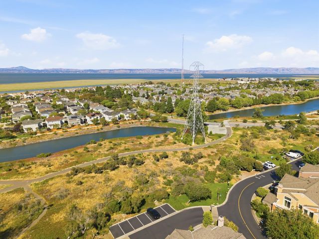 37 Bremerton Circle, Redwood City, CA 94065