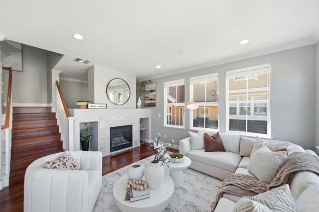 37 Bremerton Circle, Redwood City, CA 94065