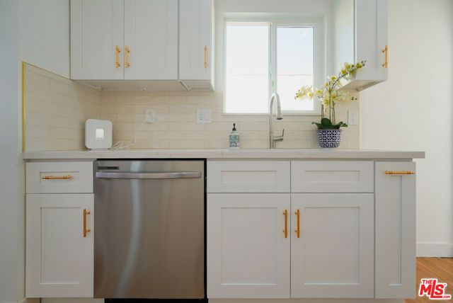 1440 W 91st Place, Los Angeles, CA 90047